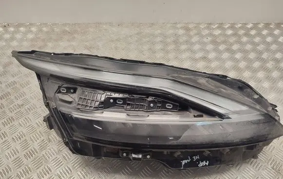 Nissan Qashqai J12 Headlight/headlamp 1008D02J
