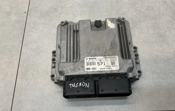 Hyundai Tucson TL Engine control unit/module 391992F571