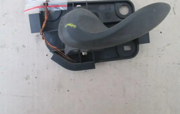Fiat Punto (188) Front door interior handle