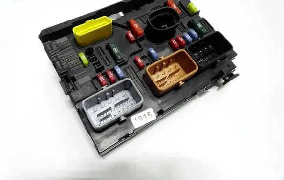 Citroen C4 Grand Picasso Fuse module 9661087080 511499047