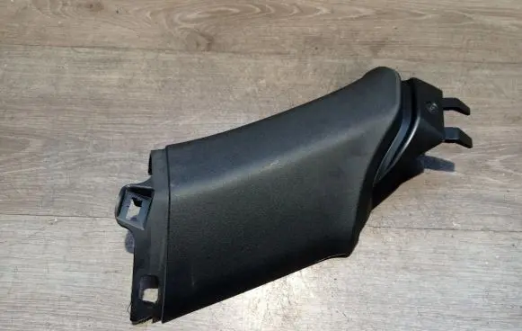 Volvo V40 (C) pillar trim 31305358