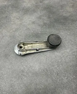 Audi A4 S4 B6 8E 8H Front door window winding handle 443837581D