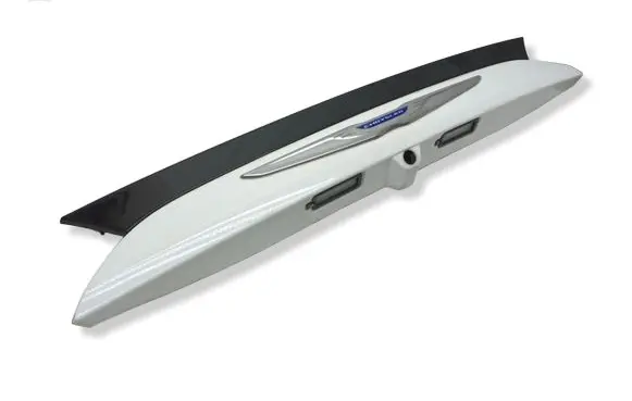 Chrysler Pacifica Tailgate trim 5RL88TRMA