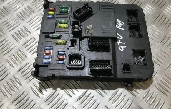 Peugeot 407 Comfort/convenience module 9655708380 s120104700l