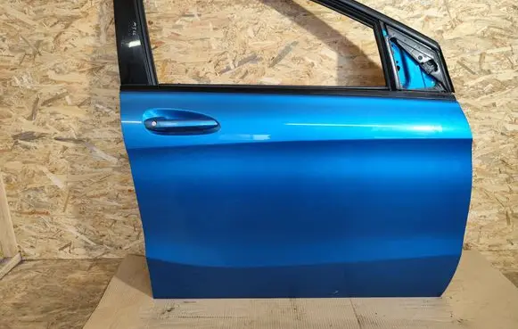 Mercedes-Benz B W246 W242 Front door 