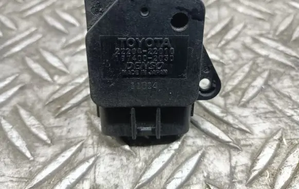 Toyota Yaris Mass air flow meter 2220422010