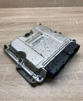 Chrysler Voyager Engine control unit/module ECU P04727665AB 0281011062 HN7AB0