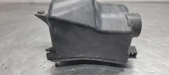 Toyota Yaris Air filter box cover 177010M060 BS114060425