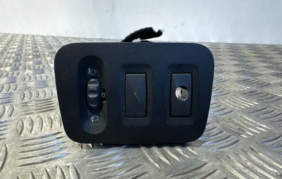 Renault Master III Headlight level height control switch 8200379685