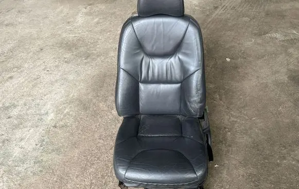 Volvo V70 Front driver seat