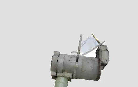 Nissan X-Trail T30 Windscreen/windshield washer pump 2224624A