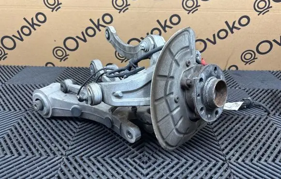 Alfa Romeo Giulia Rear wheel hub spindle/knuckle