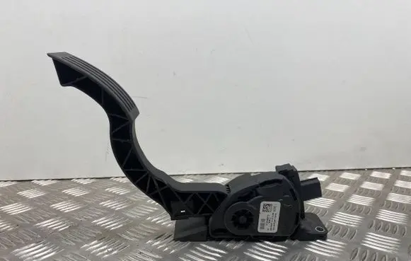 Ford Focus Accelerator throttle pedal EV619F836AA