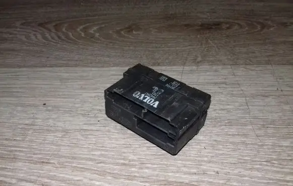 Volvo V70 Seat heating relay 9442947