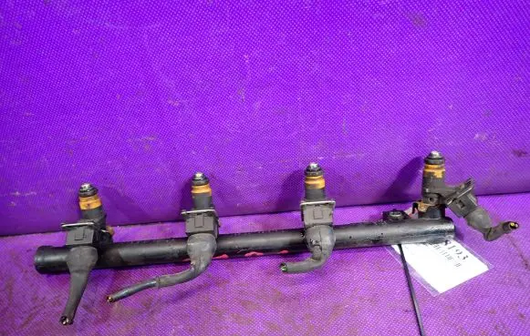 Renault Megane II Fuel main line pipe 8200139674C