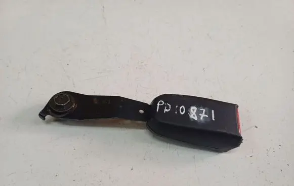 Front seatbelt buckle