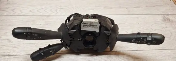 Alfa Romeo 147 Light switch 07353655320