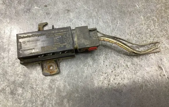 Jeep Grand Cherokee (WK) Tire pressure sensor 56044729AC 1513600008