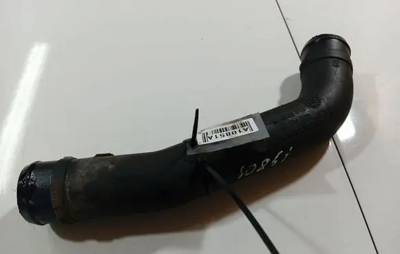 Volvo V70 Intercooler hose/pipe 6q0145762