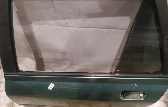 Peugeot 406 Rear door glass trim molding 