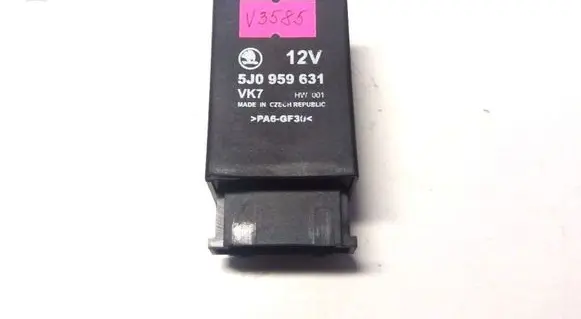 Skoda Fabia Mk2 (5J) Other relay 5J0959631