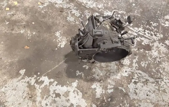 Mitsubishi Grandis Manual 6 speed gearbox 