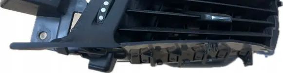 Cadillac Escalade IV Dash center air vent grill 22807581