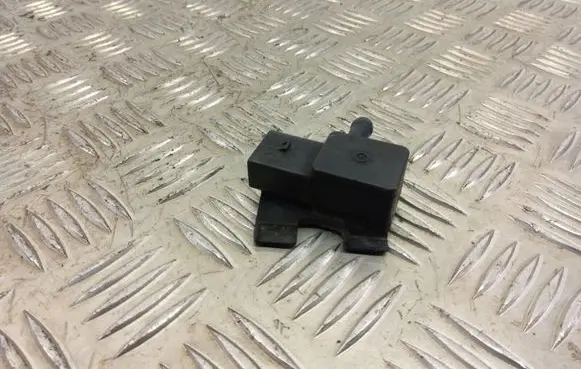 BMW 1 F20 F21 Exhaust gas pressure sensor 7805152