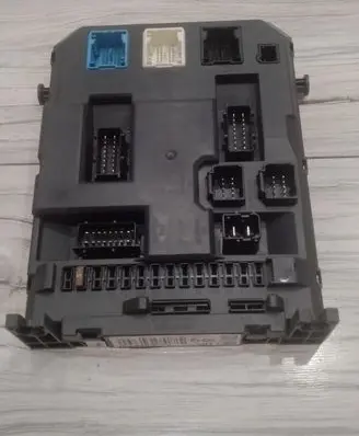 Peugeot 207 Comfort/convenience module 9664983080