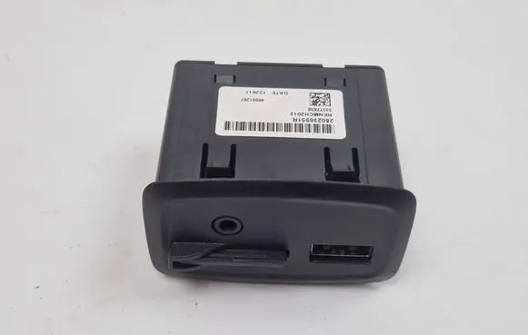 Renault Zoe USB socket connector 280236951R 33377838 40001287