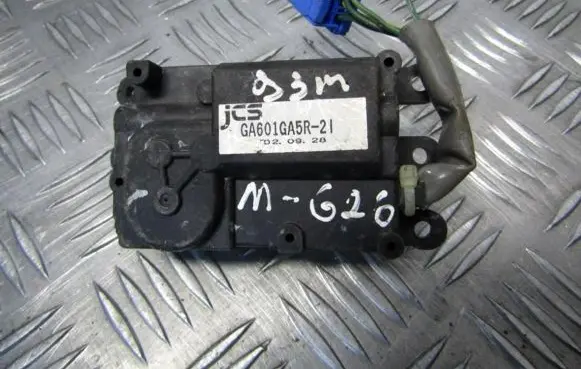 Mazda Xedos 6 Air flap motor/actuator ga601ga5r21 ga601ga5r-21
