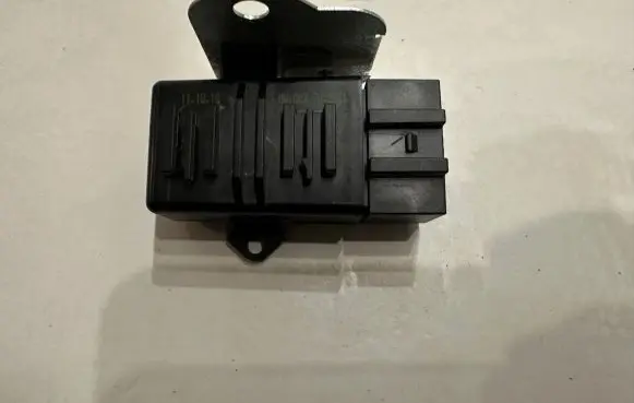 Volkswagen Amarok Seat heating relay 6R0959772A