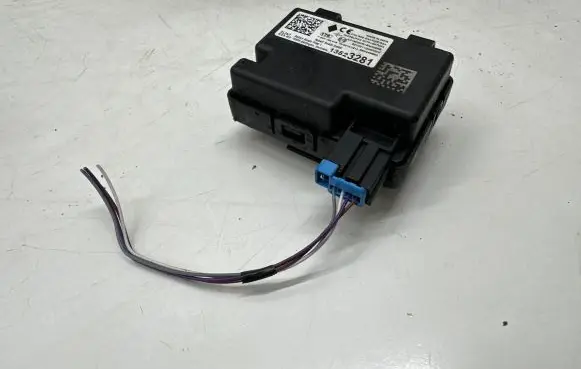 Opel Astra K Door central lock control unit/module 13523281