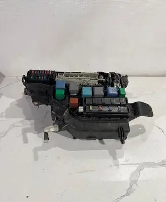 Toyota Prius (XW20) Fuse module