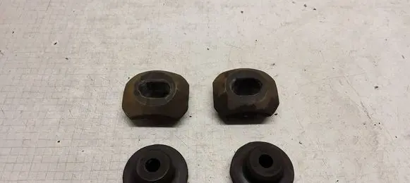 Jeep Grand Cherokee Radiator mount bracket 