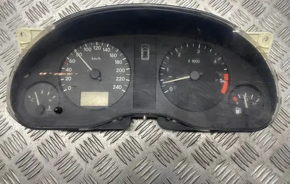 Volkswagen Sharan Speedometer (instrument cluster) 7M0919881 95VW10849VB VBVF0056533