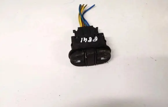 Seat Alhambra (Mk1) Electric window control switch 7m0959856c 95vw14a157daw