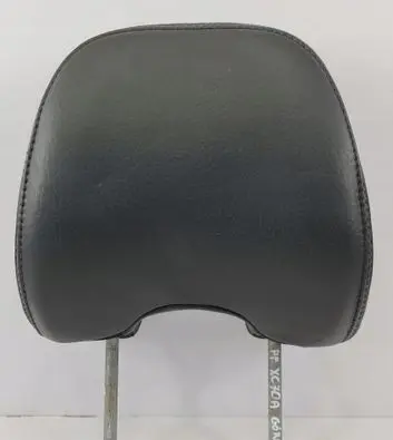 Volvo XC70 Front seat headrest 