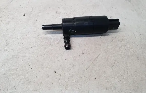 BMW X5 E70 Headlight washer pump 837743003