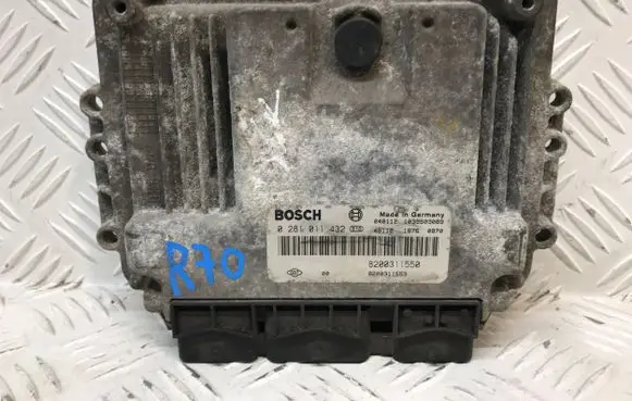 Renault Master II Engine control unit/module 8200311550 8200311553