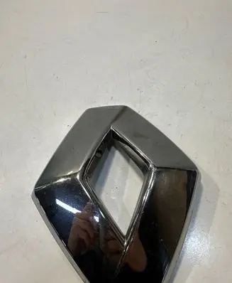 Renault Koleos II Manufacturer badge logo/emblem 