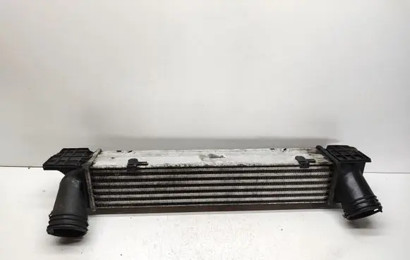 BMW 1 E81 E87 Intercooler radiator 7524916