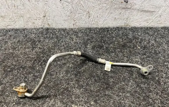 BMW X1 U11 Turbo turbocharger oiling pipe/hose 8489607