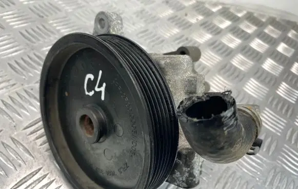 Mercedes-Benz C W204 Power steering pump A0054668201 7693955149