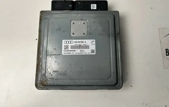 Audi A7 S7 4G Engine control unit/module 4G0907551A 4G0907551