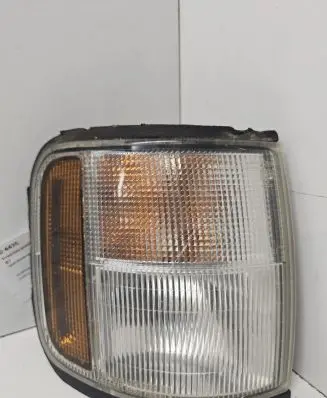 Opel Monterey Front indicator light 3334