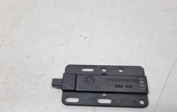 BMW 3 E92 E93 Keyless (KESSY) go control unit/module 6922211