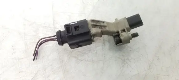 Volkswagen Touran I Crankshaft position sensor 045906433A