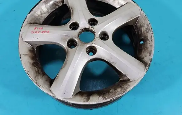 R16 alloy rim