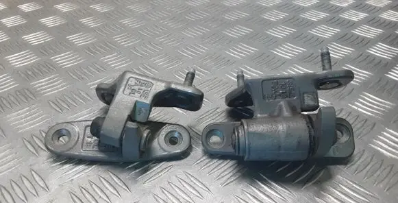 Mercedes-Benz E W212 Front door hinge set 